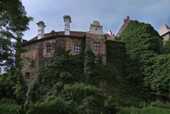 Hrad a zámek Klenová