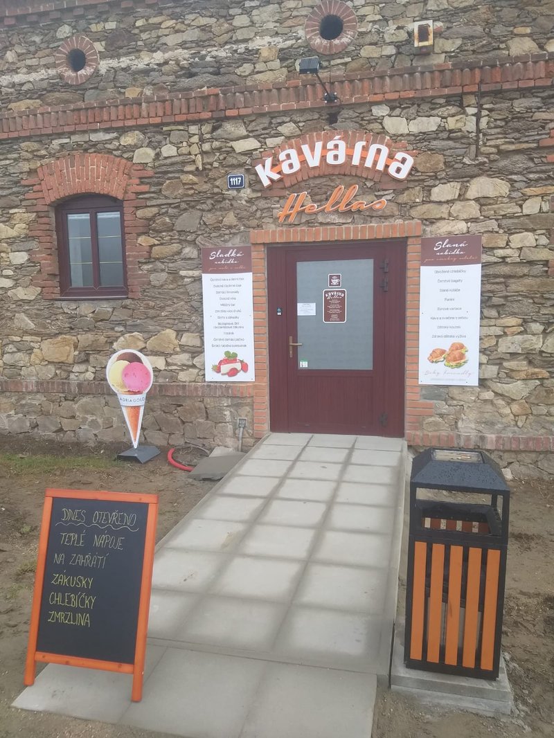 Kavárna Hellas Zručský dvůr