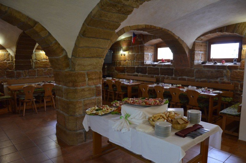 Kvítkovská Konírna - restaurace