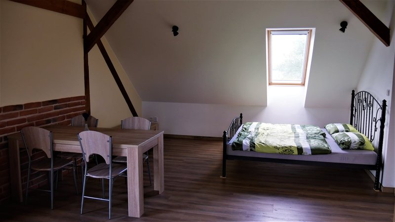 Cyklobar a penzion 100dola - ubytování