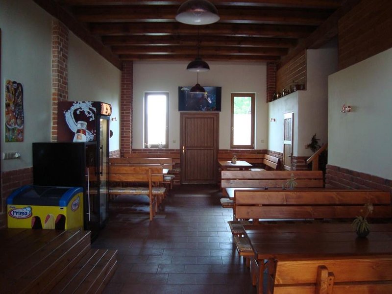 Cyklobar a penzion 100dola - restaurace